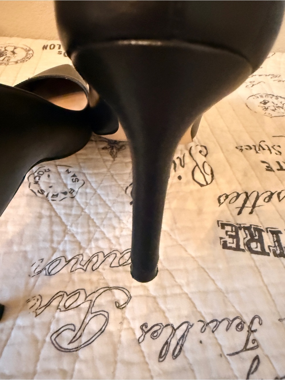 Stuart Weitzman Black Pointed Toe Leather Pumps Heels Size 8 - Picture 11 of 13